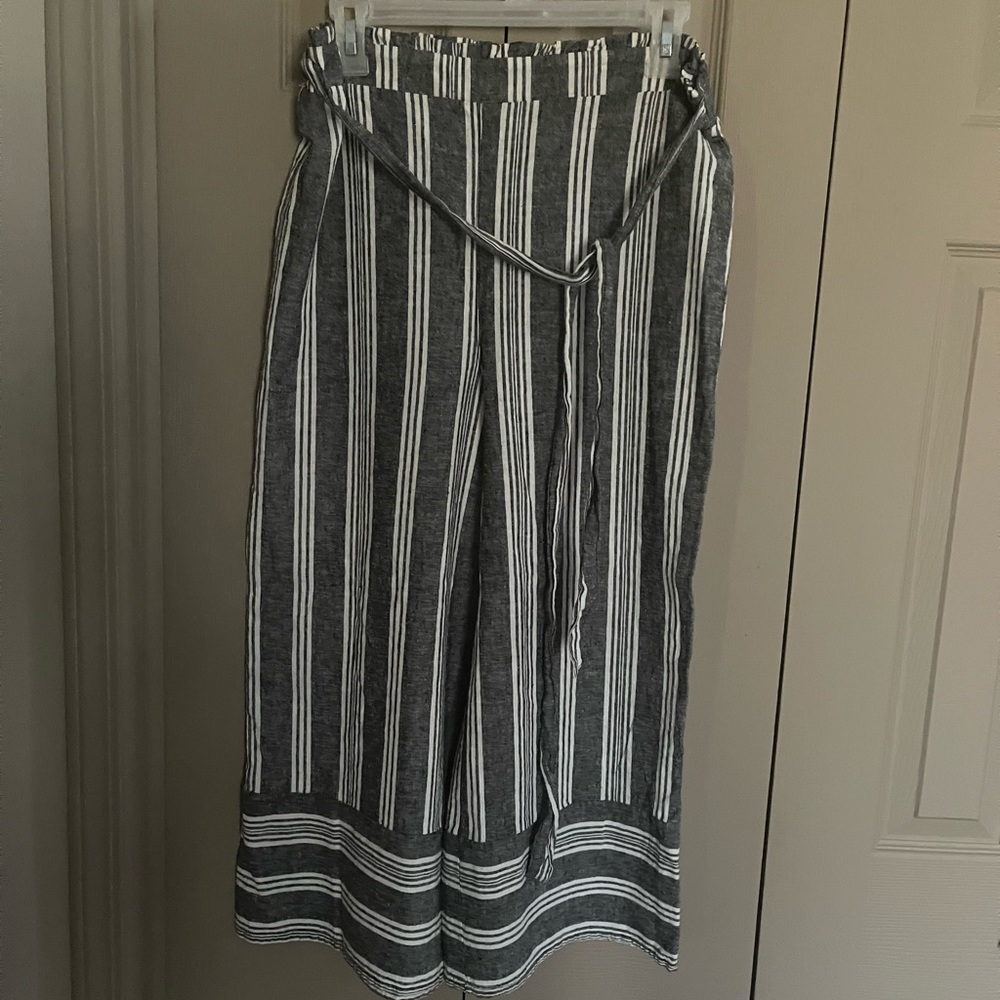 Wide legged pant